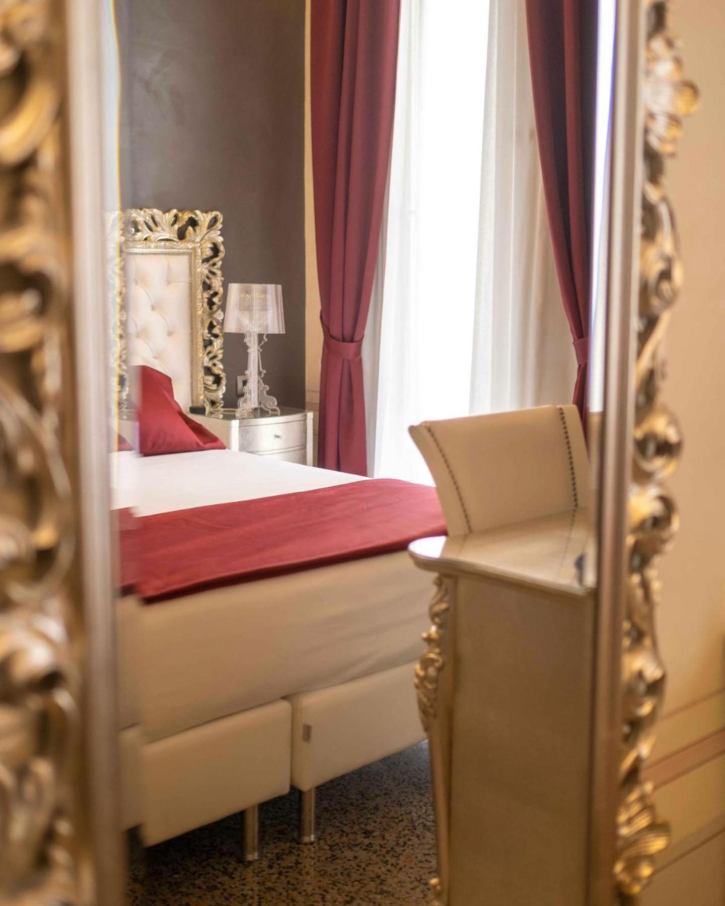 Luxury Liberty House Hotell Alghero Rum bild